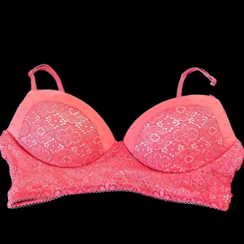 Victorias Secret DISCONTINUED DEMI padded no wire lace bralette bra Medium coral